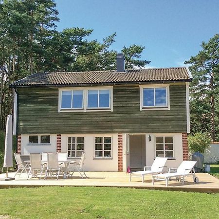 Gorgeous Home In Borrby With Wifi Zewnętrze zdjęcie